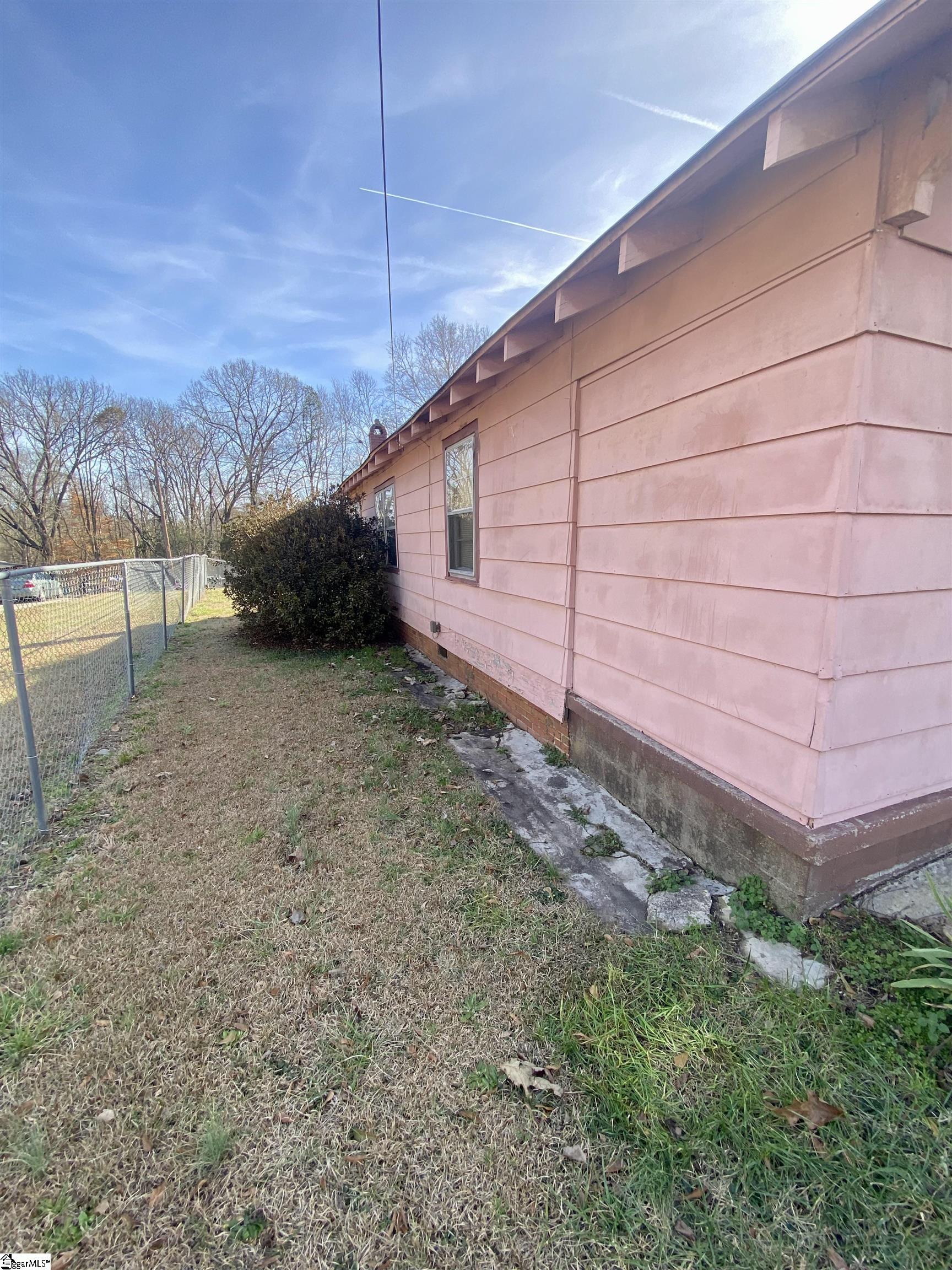 220 May Street Union, SC 29379 - Photo 6 of 28