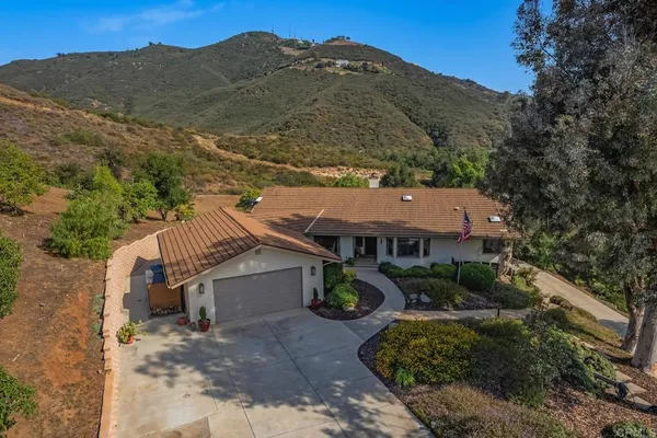 $1,375,000 | 2103 Margarita Glen, Fallbrook, CA 92028