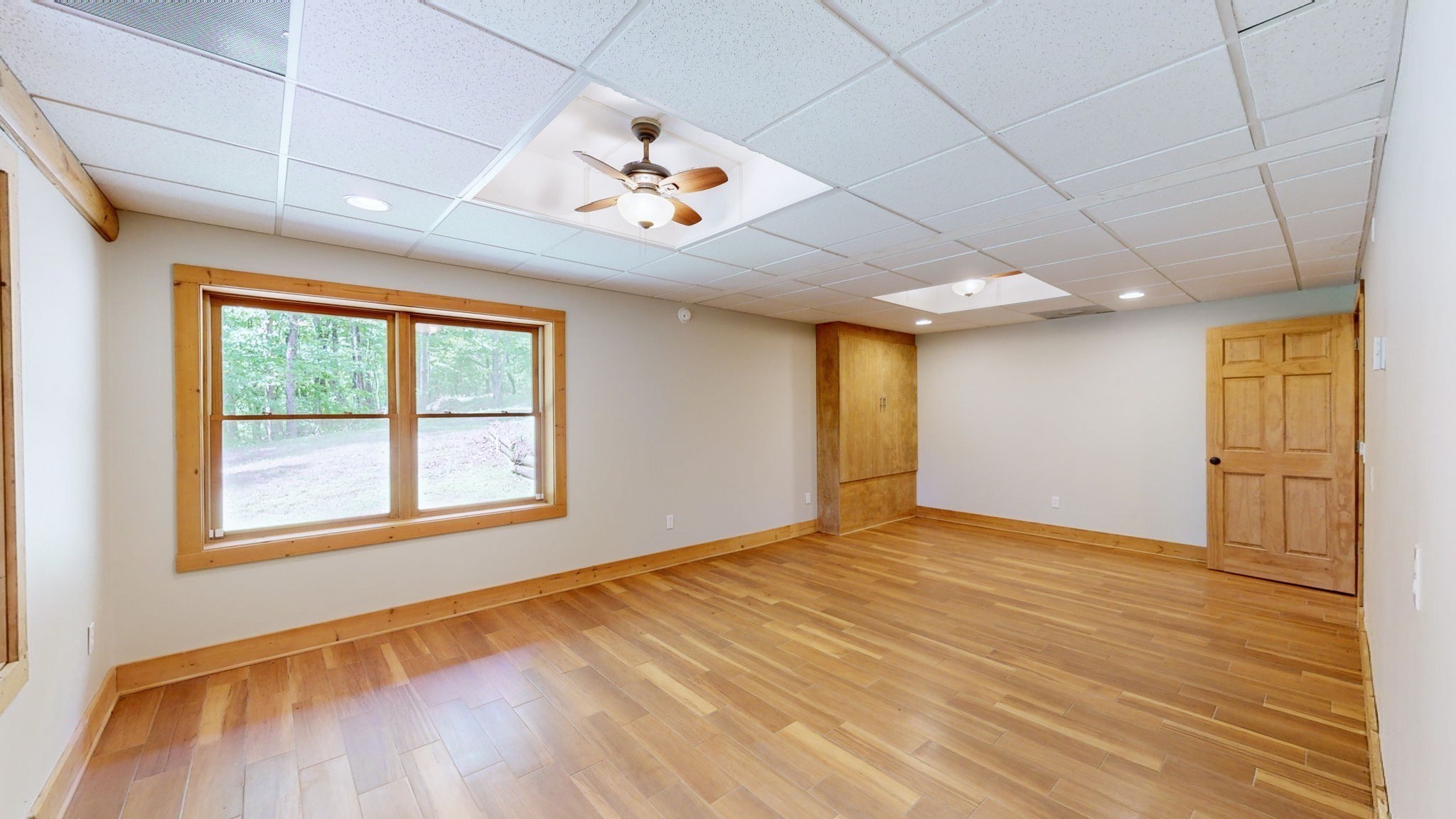 256 Vista Vue Trail Pelham, TN 37366 - Photo 24 of 67 a view of an empty room with a window