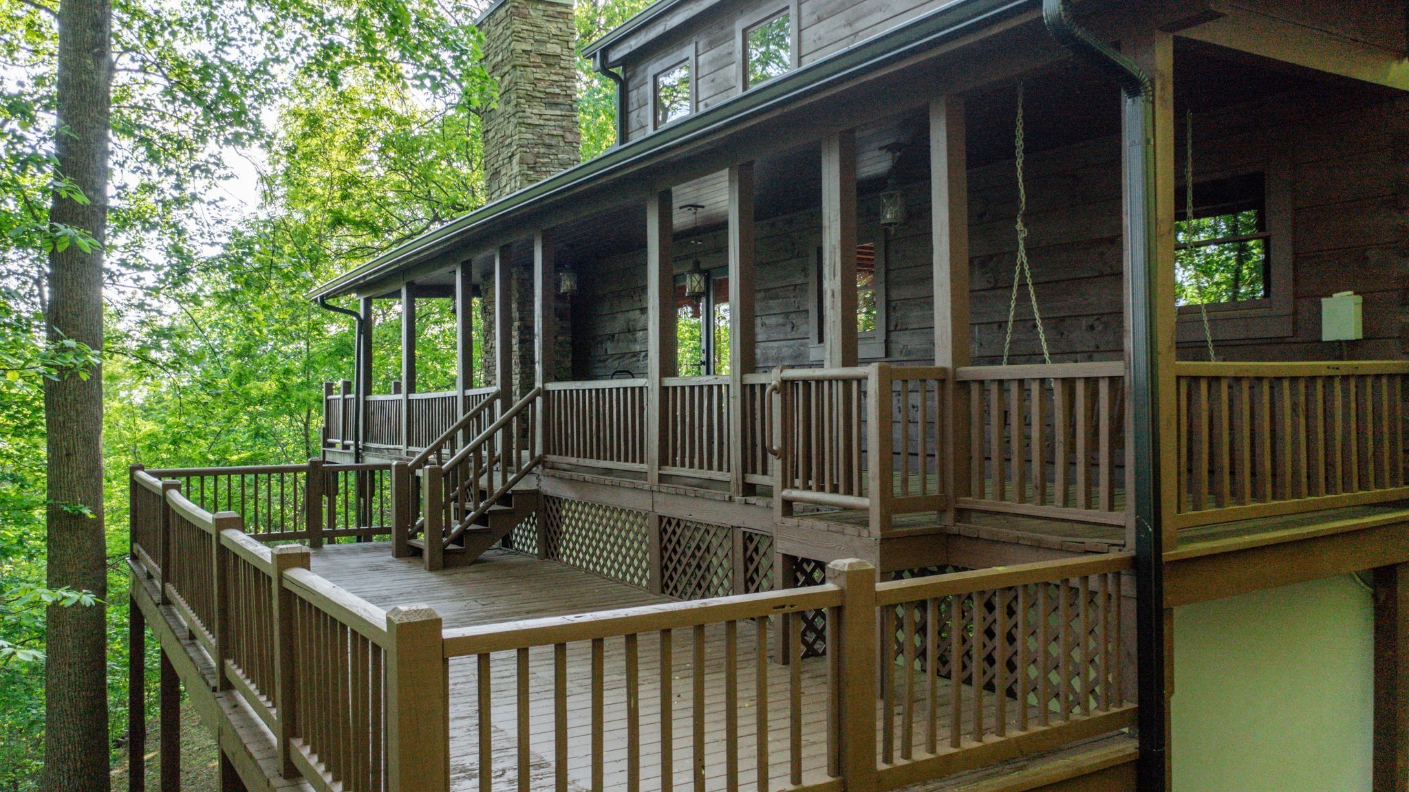256 Vista Vue Trail Pelham, TN 37366 - Photo 35 of 67 a view of a house with a balcony