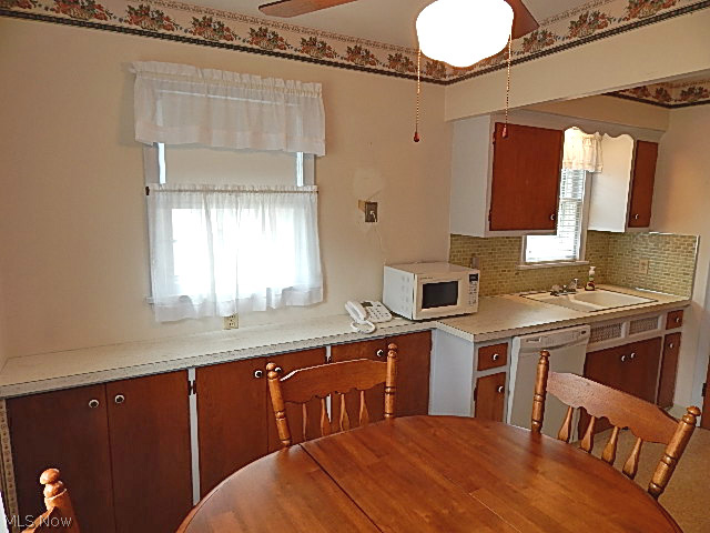 2819 Hearthstone Road Parma, OH 44134 - Photo 8 of 17 Gallery Image 8