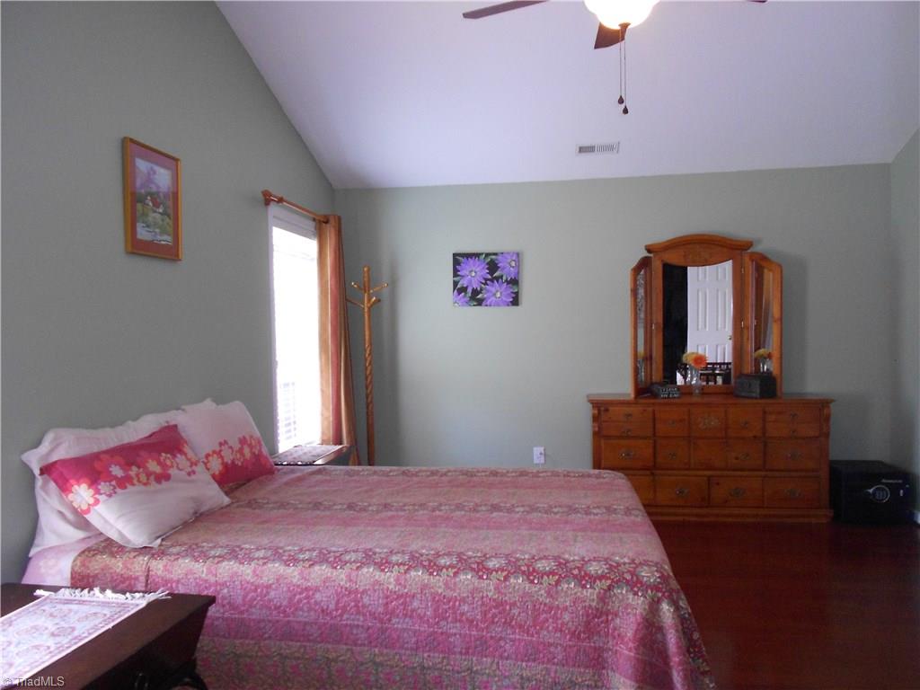 3645 Shadow Ridge Drive High Point, NC 27265 - Photo 16 of 24 Gallery Image 16