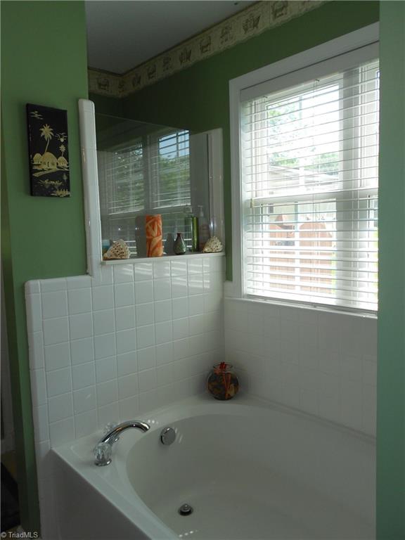 3645 Shadow Ridge Drive High Point, NC 27265 - Photo 17 of 24 Gallery Image 17