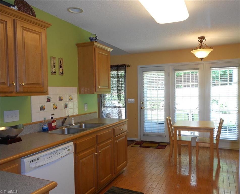 3645 Shadow Ridge Drive High Point, NC 27265 - Photo 8 of 24 Gallery Image 8