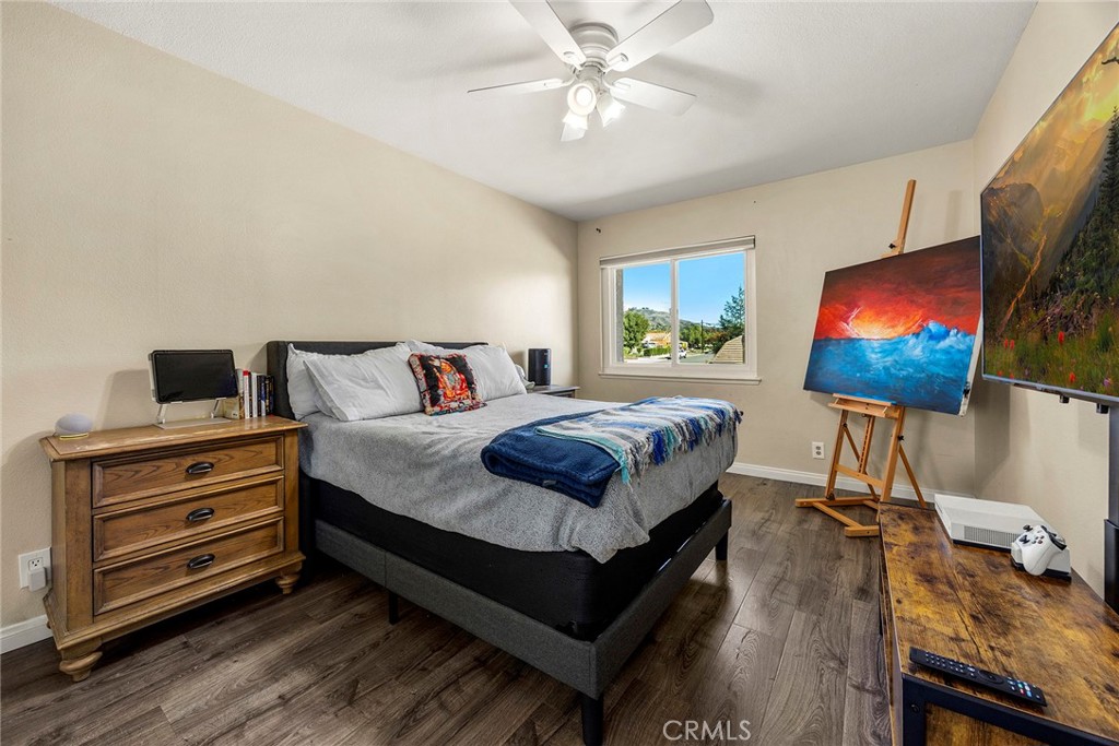 2027 Cobblefield Way Glendora, CA 91740 - Photo 23 of 34 a bedroom with a bed and a flat screen tv