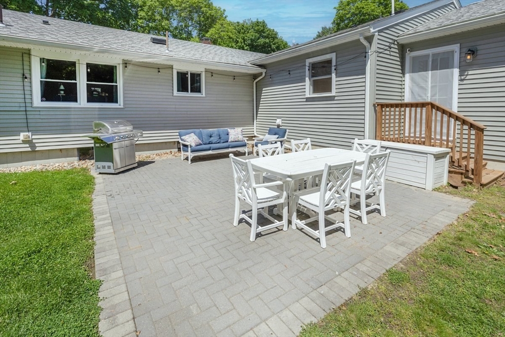 2 Amherst Road Andover, MA 01810 - Photo 32 of 41