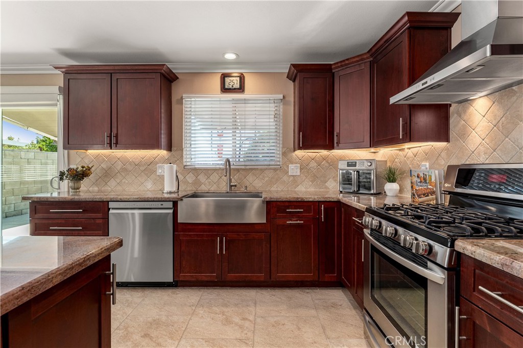 390 North Milford Road Orange, CA 92867 - Photo 23 of 70 Gallery Image 23