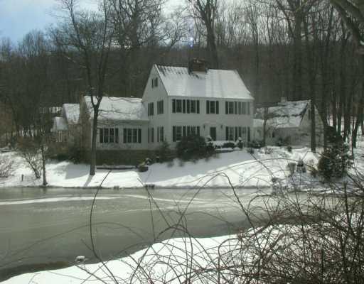 160 Dodds Road Butler, PA 16002 - Photo 1 of 8 Exterior Front.