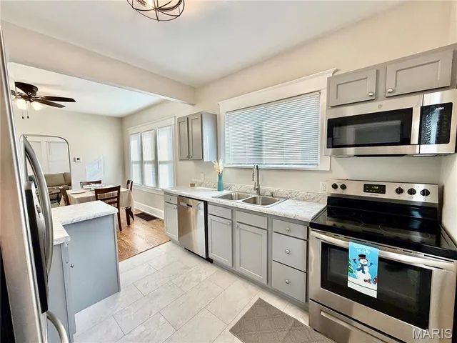 $165,000 | 75 East Elm Street, Alton, IL 62002