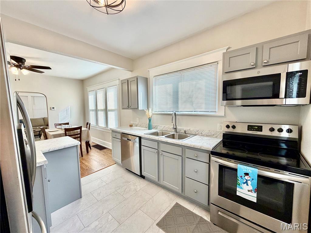 75 East Elm Street Alton, IL 62002 - Photo 13 of 35