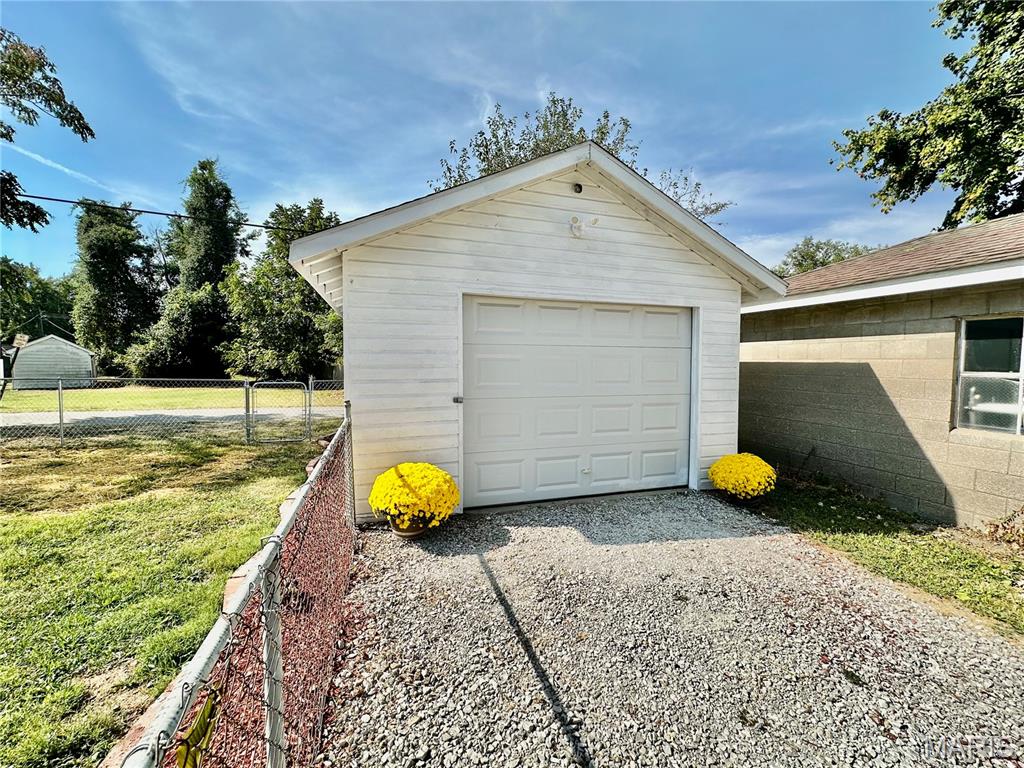 75 East Elm Street Alton, IL 62002 - Photo 30 of 35