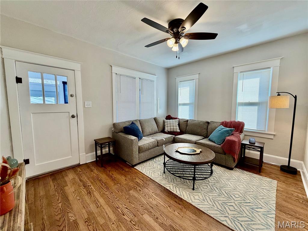 75 East Elm Street Alton, IL 62002 - Photo 3 of 35