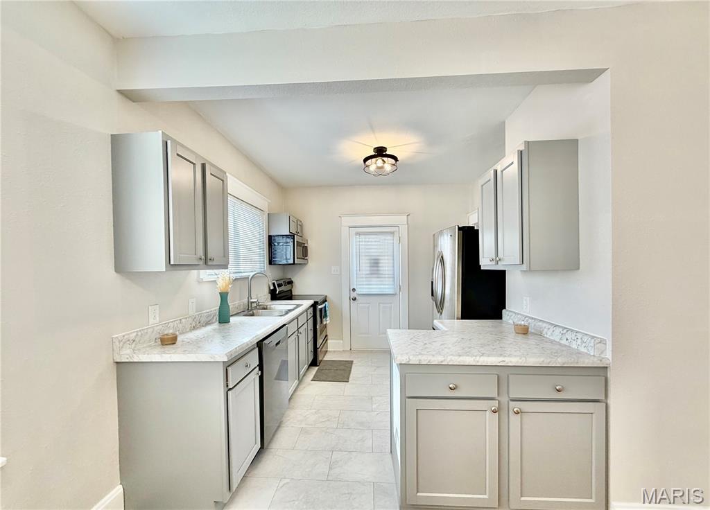 75 East Elm Street Alton, IL 62002 - Photo 10 of 35