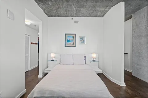 $285,000 | 250 Pharr Road Northeast, Unit 1304, Atlanta, GA 30305