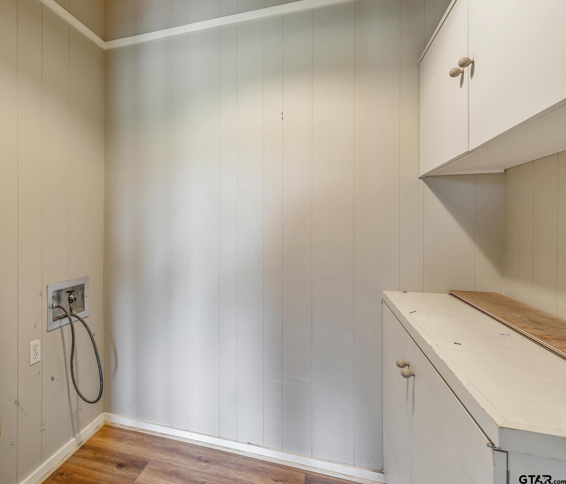 17823 County Road 132 Flint, TX 75762 - Photo 27 of 48 a utility room with dryer and washer