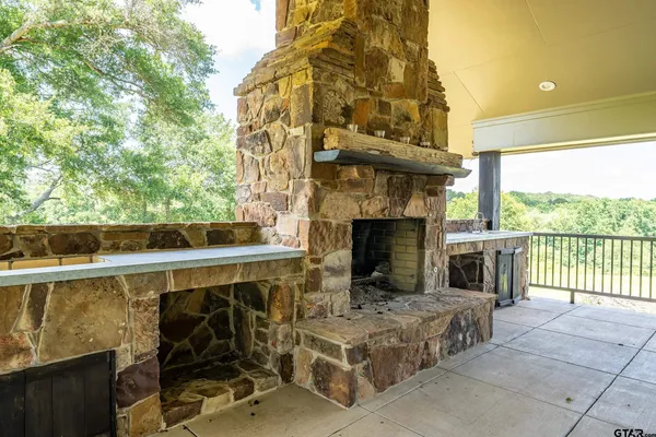 $1,149,000 | 17823 County Road 132, Flint, TX 75762