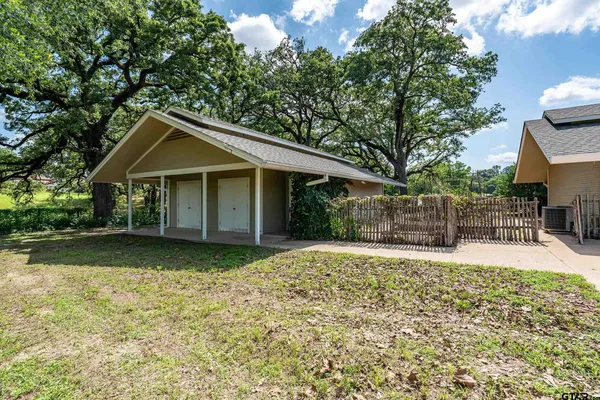 $1,149,000 | 17823 County Road 132, Flint, TX 75762