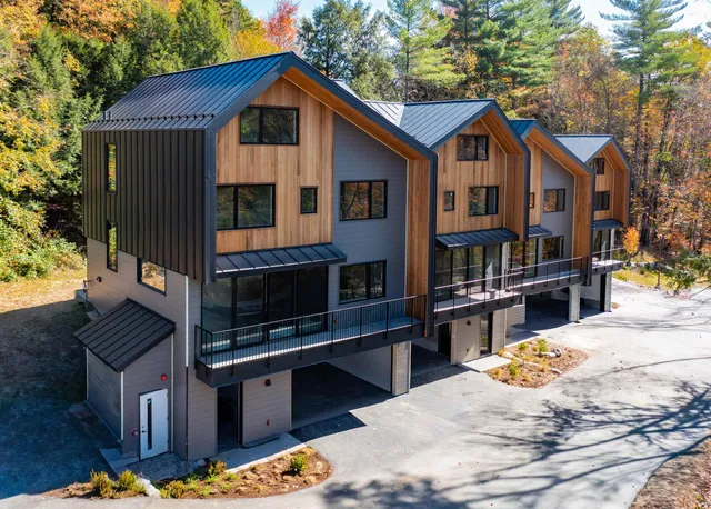 $1,755,000 | 64 A Slate Hill Road, Unit 7, Stowe, VT 05672