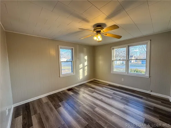 $164,500 | 203 West Magnolia Street, Versailles, MO 65084