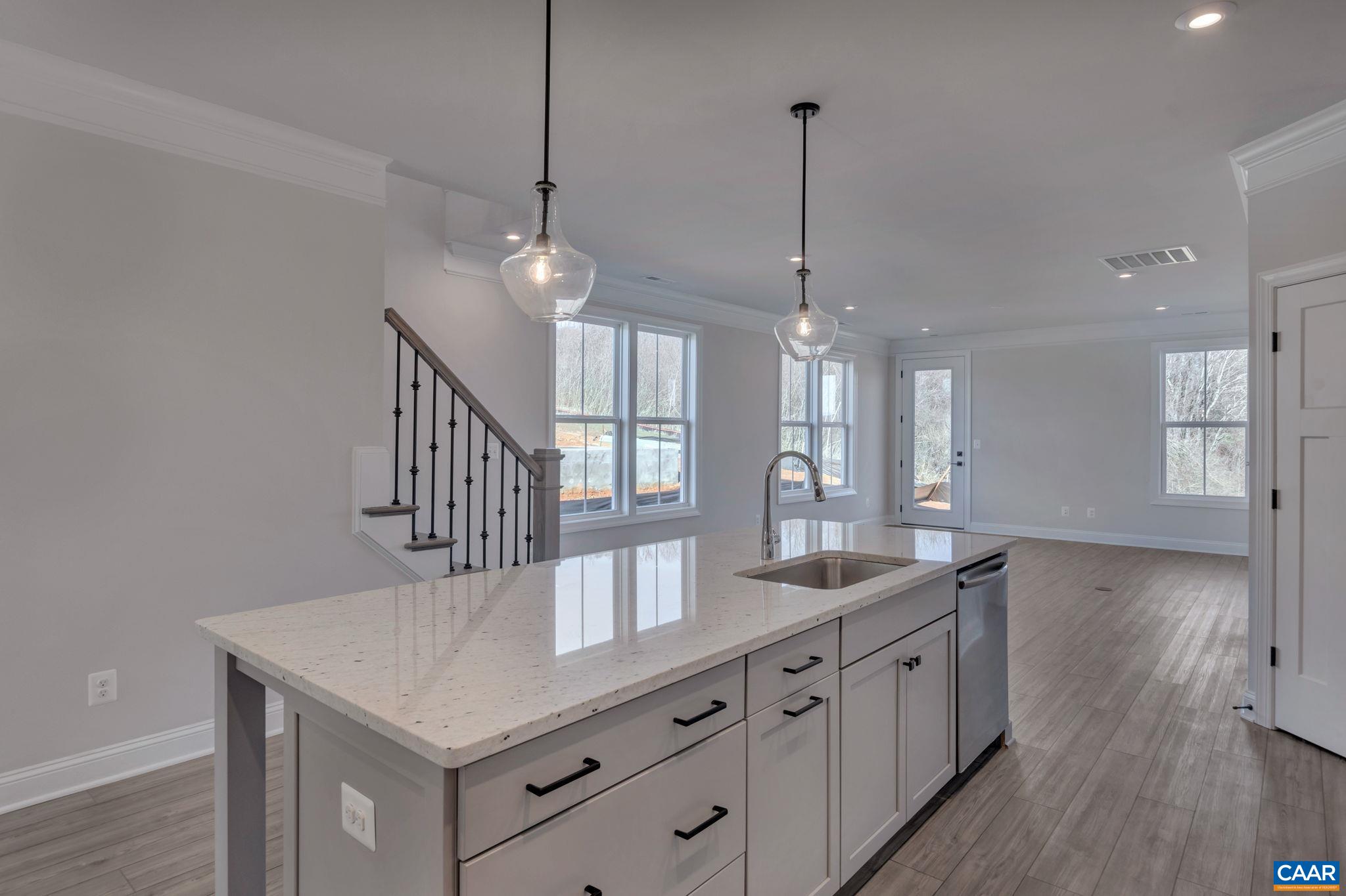 236 Ridgeline Drive Waynesboro, VA 22980 - Photo 8 of 37 Gallery Image 8