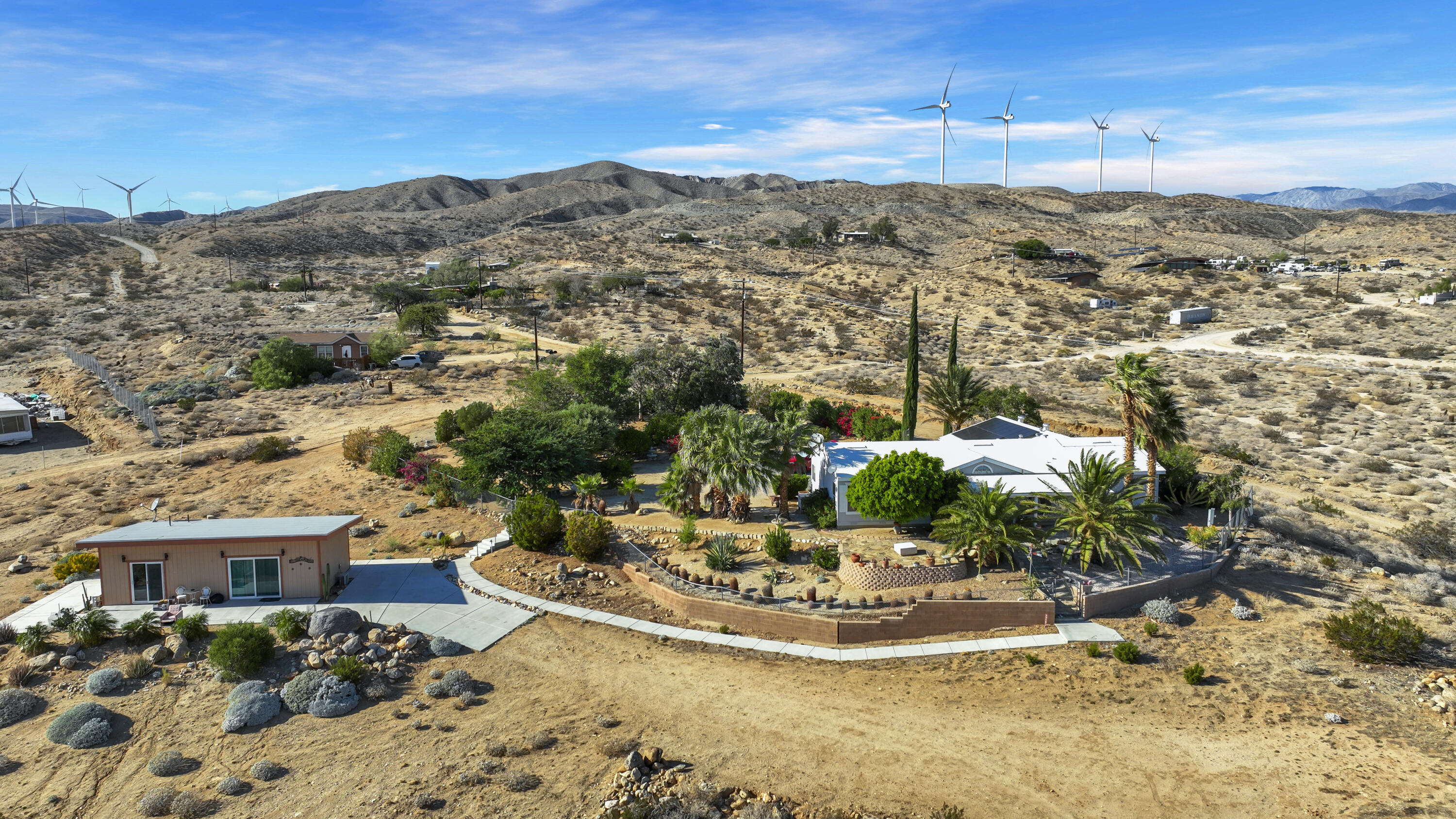 60781 Painted Hills Road Whitewater, CA 92282 - Photo 6 of 39 a view of a city