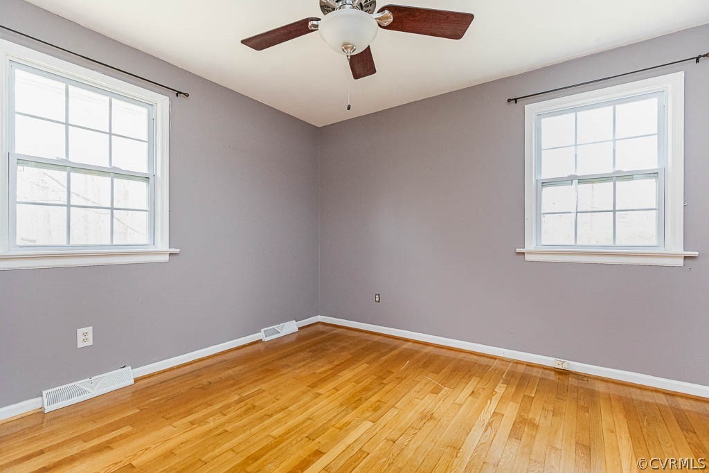 12200 Spring Run Road Chesterfield, VA 23832 - Photo 7 of 20 an empty room with a window