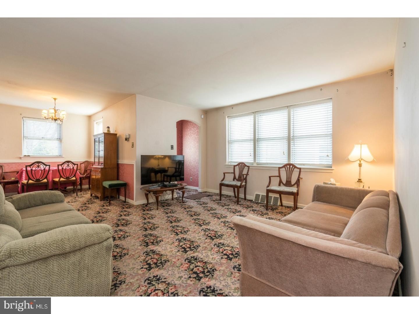 3108 Fordham Road Philadelphia, PA 19114 - Photo 2 of 25 Gallery Image 2