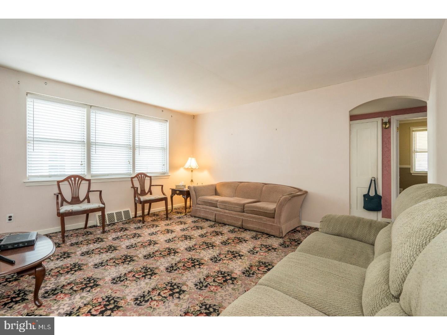 3108 Fordham Road Philadelphia, PA 19114 - Photo 4 of 25 Gallery Image 4