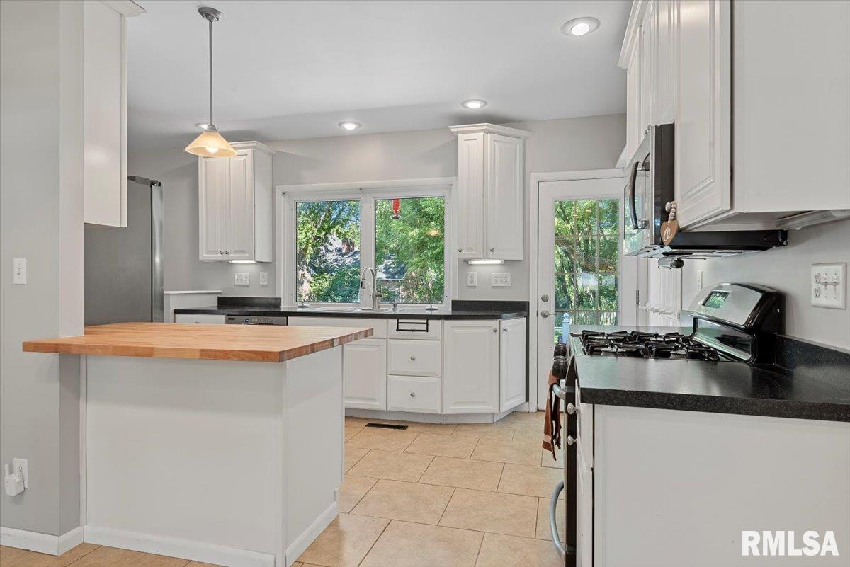 2929 Cider Mill Lane Springfield, IL 62702 - Photo 11 of 49