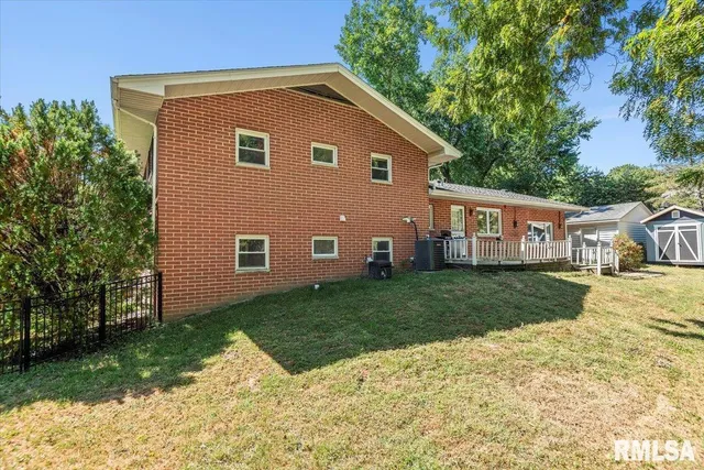 $320,000 | 2929 Cider Mill Lane, Springfield, IL 62702