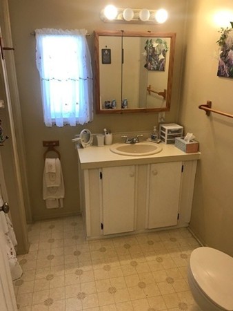 8 Musket Road Taunton, MA 02780 - Photo 19 of 28 Gallery Image 19