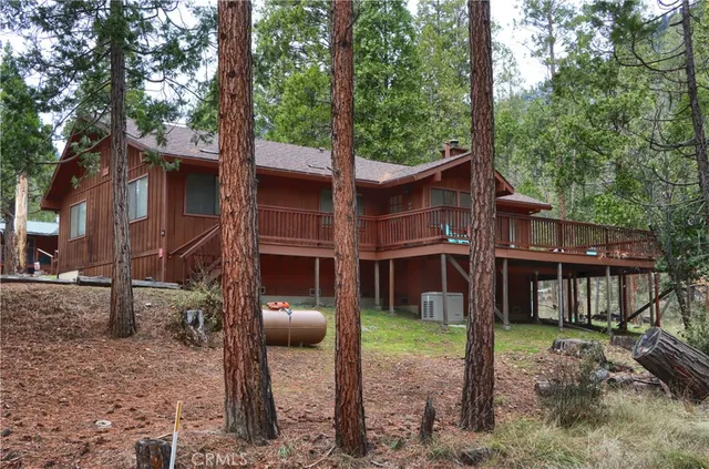 $1,250,000 | 8041 Chilnualna Falls Road, Wawona, CA 95389