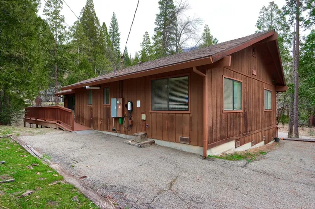 $1,250,000 | 8041 Chilnualna Falls Road, Wawona, CA 95389