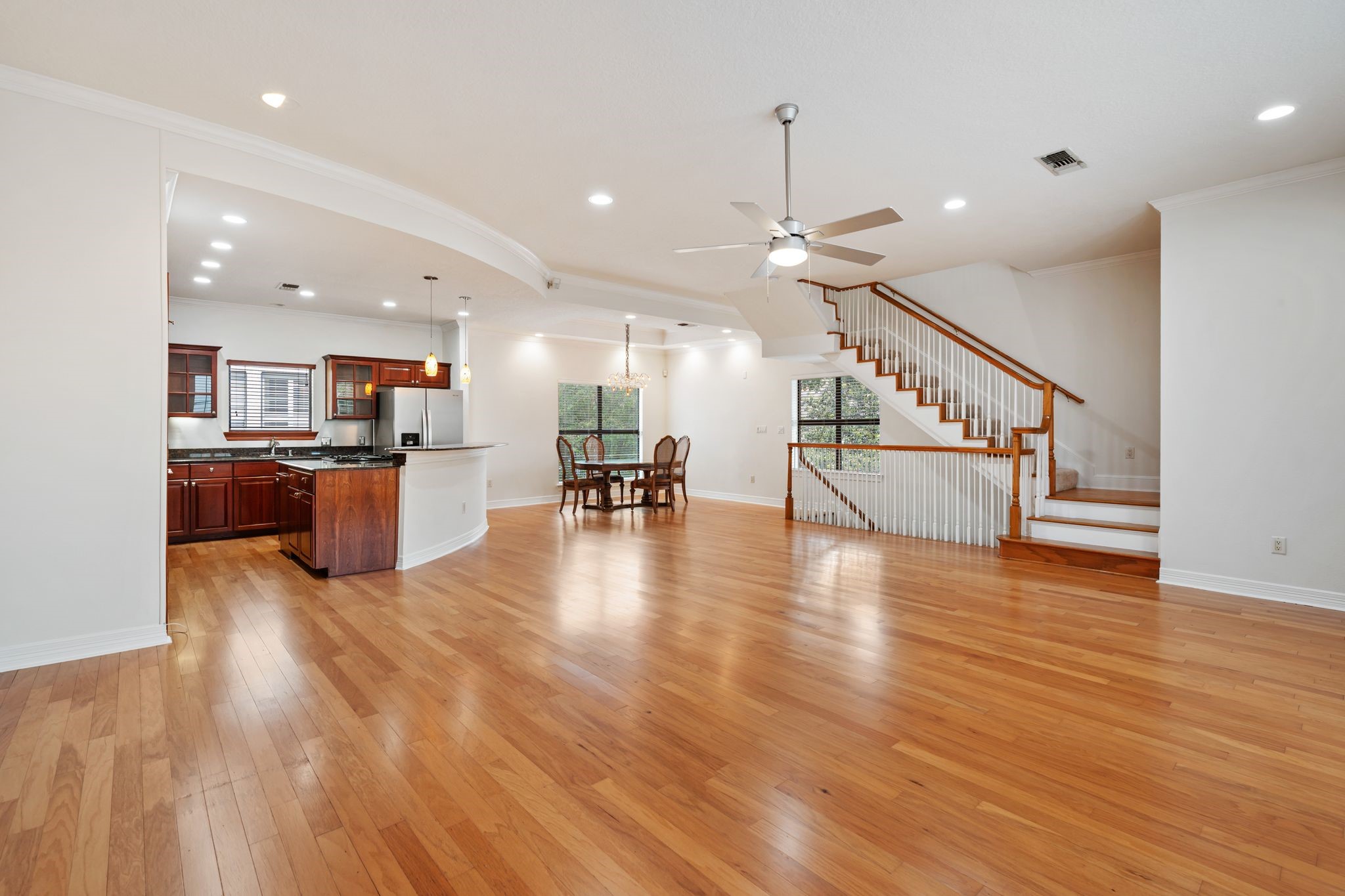 501 Detering Street Houston, TX 77007 - Photo 4 of 44 a view of kitchen with furniture and wooden floor