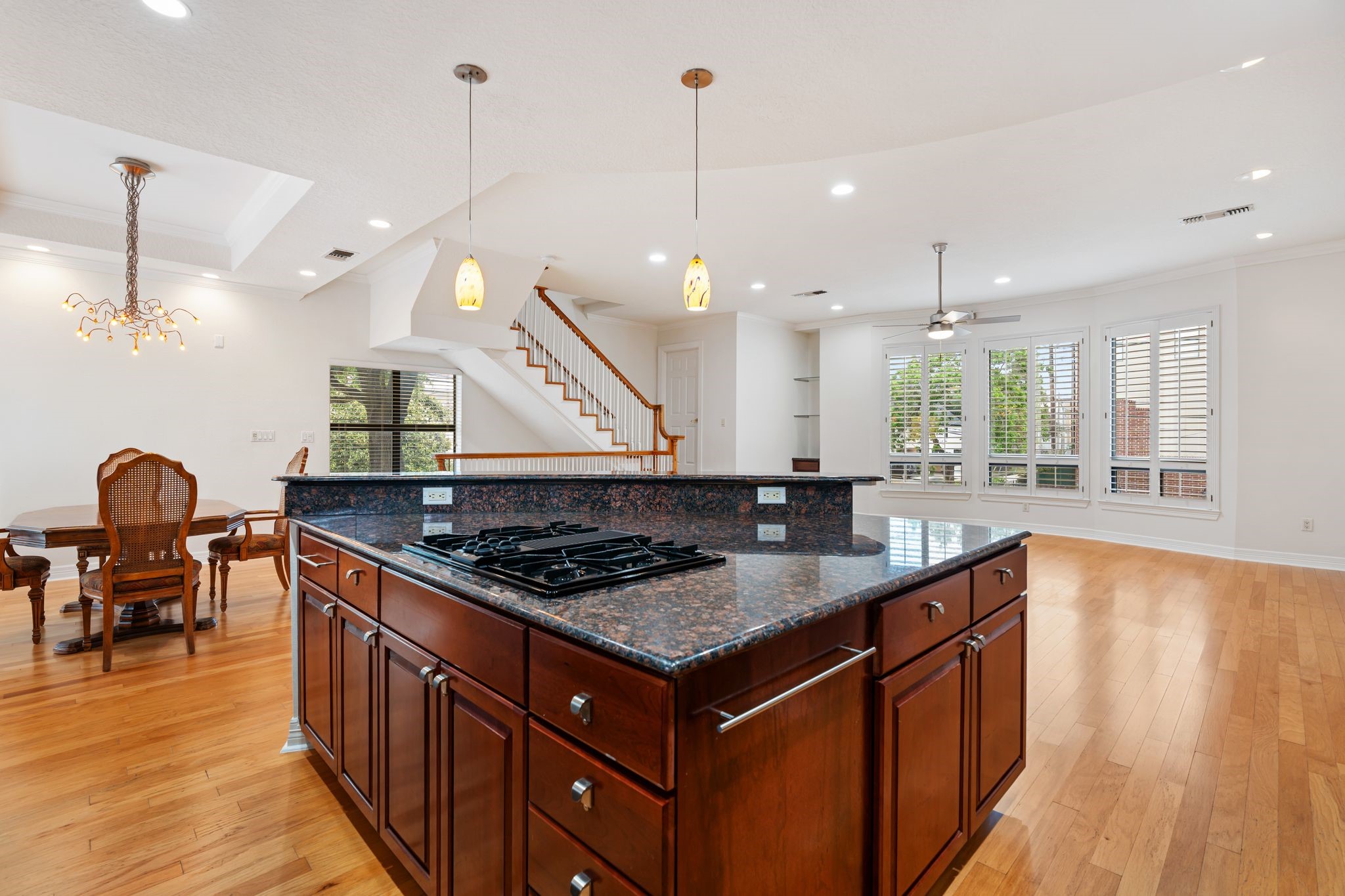 501 Detering Street Houston, TX 77007 - Photo 10 of 44