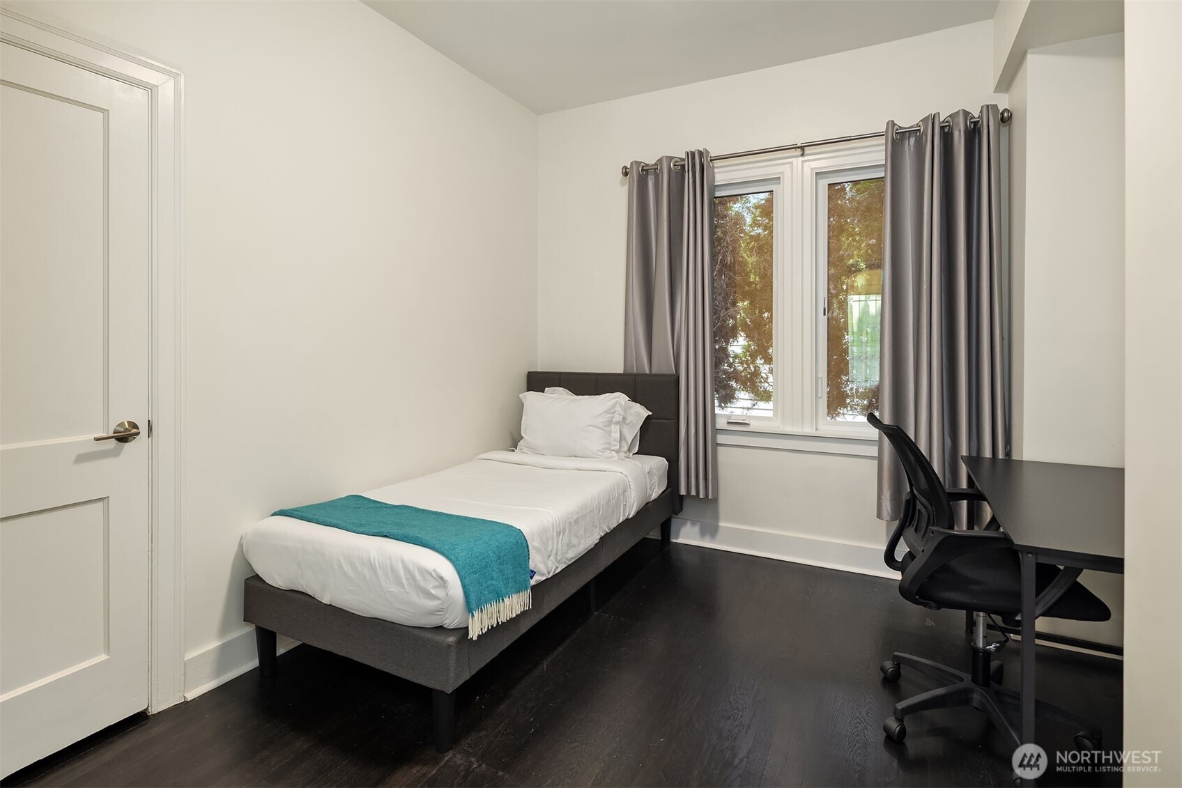 250 Northeast 50th Street Seattle, WA 98105 - Photo 18 of 40