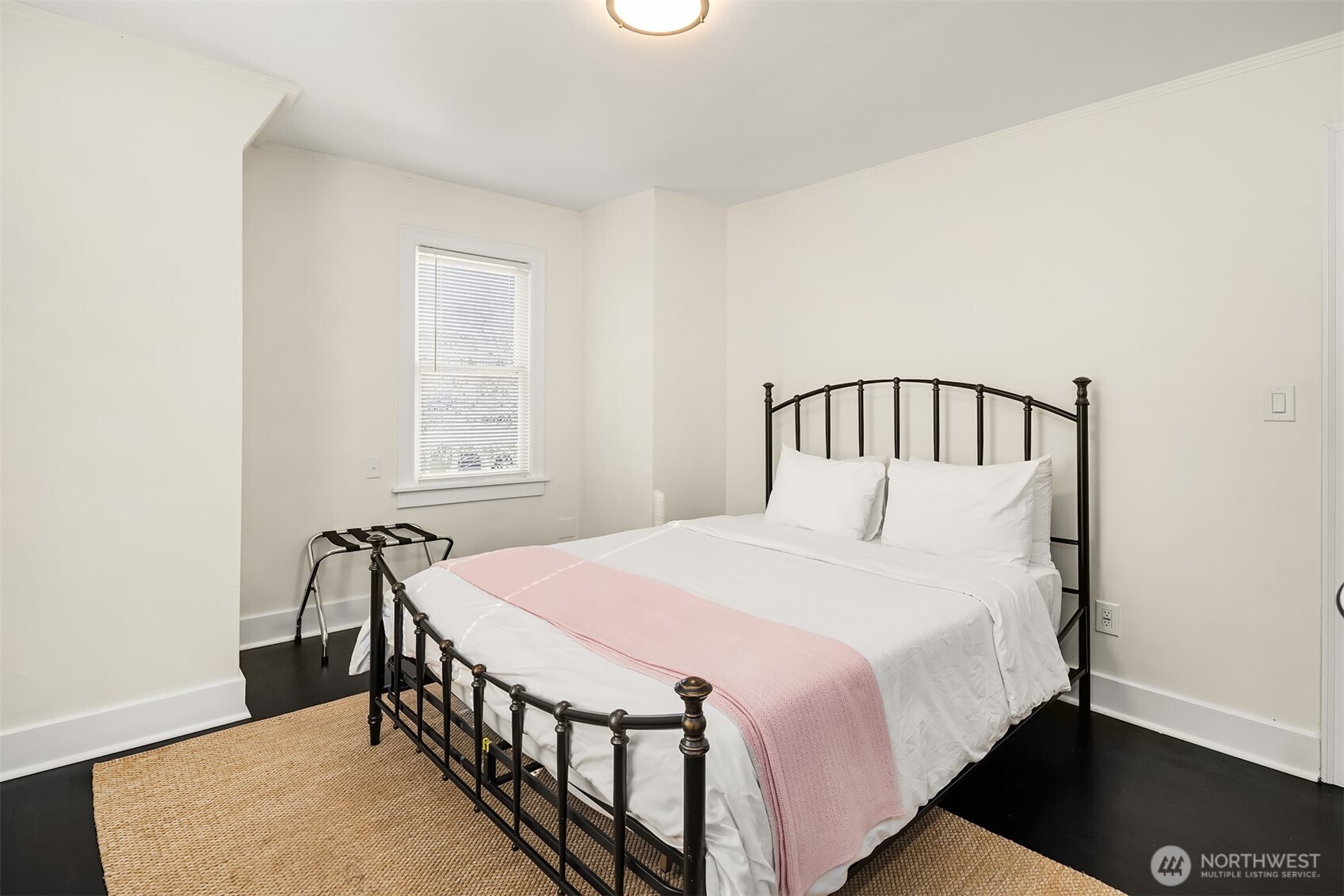 250 Northeast 50th Street Seattle, WA 98105 - Photo 31 of 40