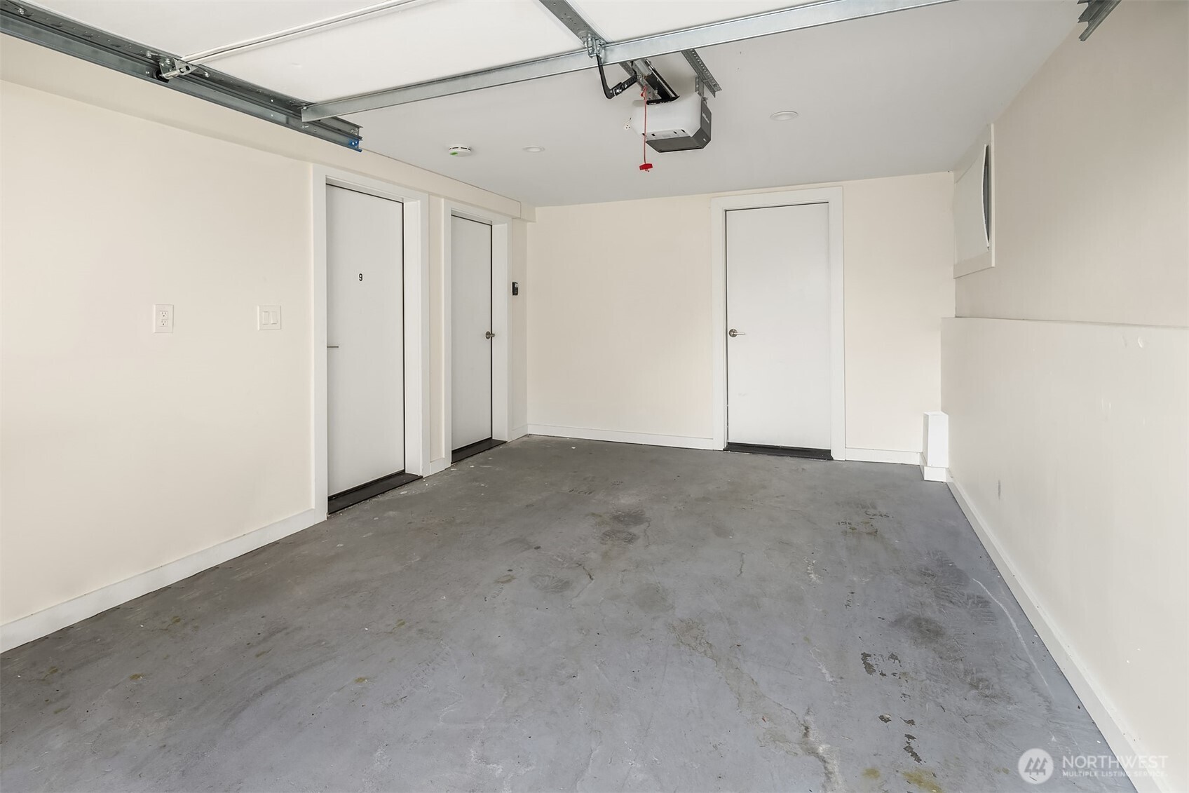 250 Northeast 50th Street Seattle, WA 98105 - Photo 37 of 40