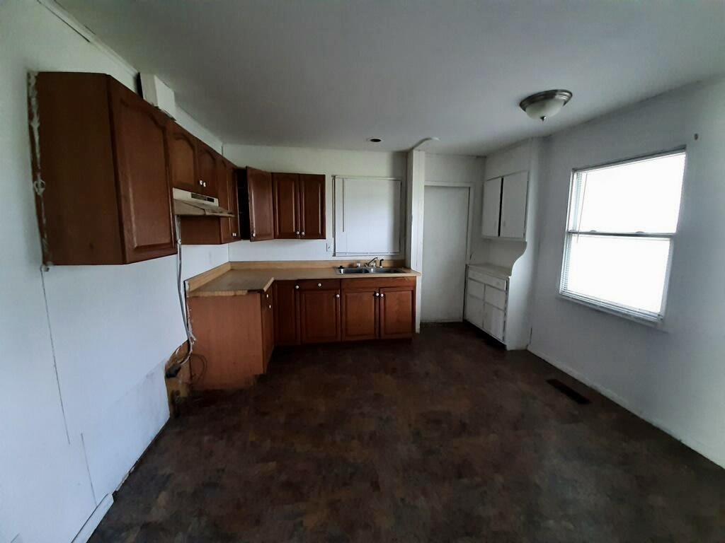 801 East Center Road Kokomo, IN 46902 - Photo 3 of 5