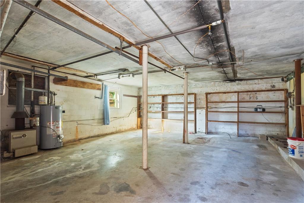 1021 Palm Street Canton, GA 30115 - Photo 29 of 31 a view of a room with racks