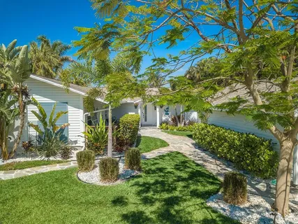 $1,799,990 | 3 Michiana Place, Terra Ceia, FL 34250