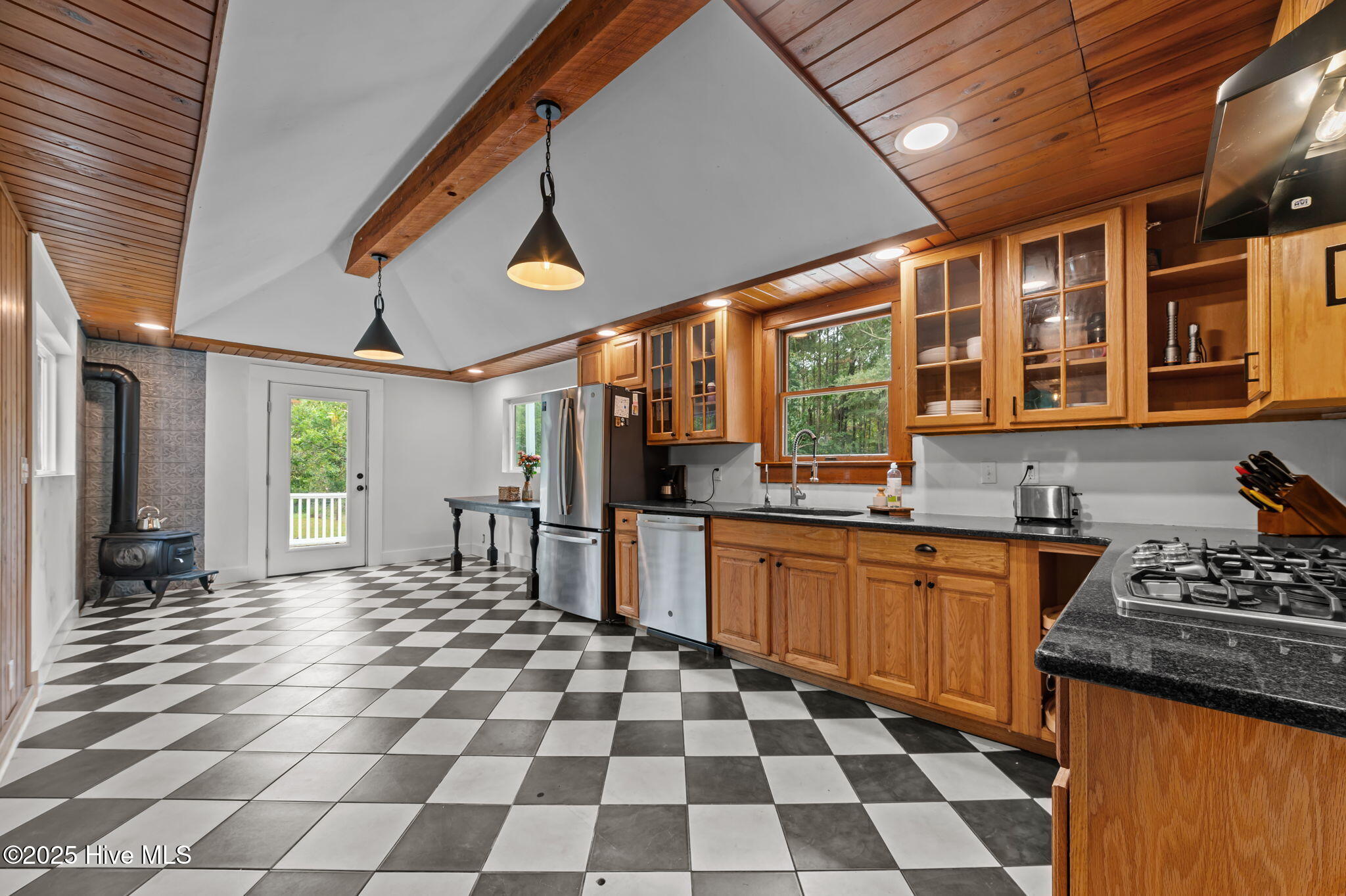 637 Hardison Road Bath, NC 27808 - Photo 10 of 48 1 Kitchen f2b