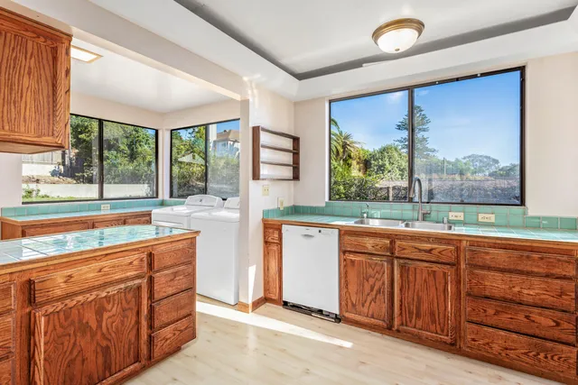 $1,975,000 | 1432 San Miguel Avenue, Santa Barbara, CA 93109