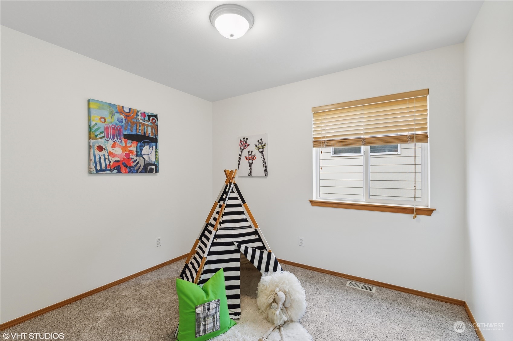 5208 Northeast 8th Court Renton, WA 98059 - Photo 21 of 35