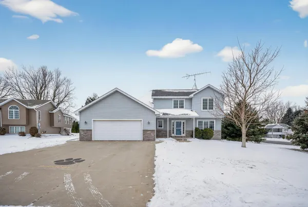 $355,000 | 420 5th Street Northeast, Plainview, MN 55964