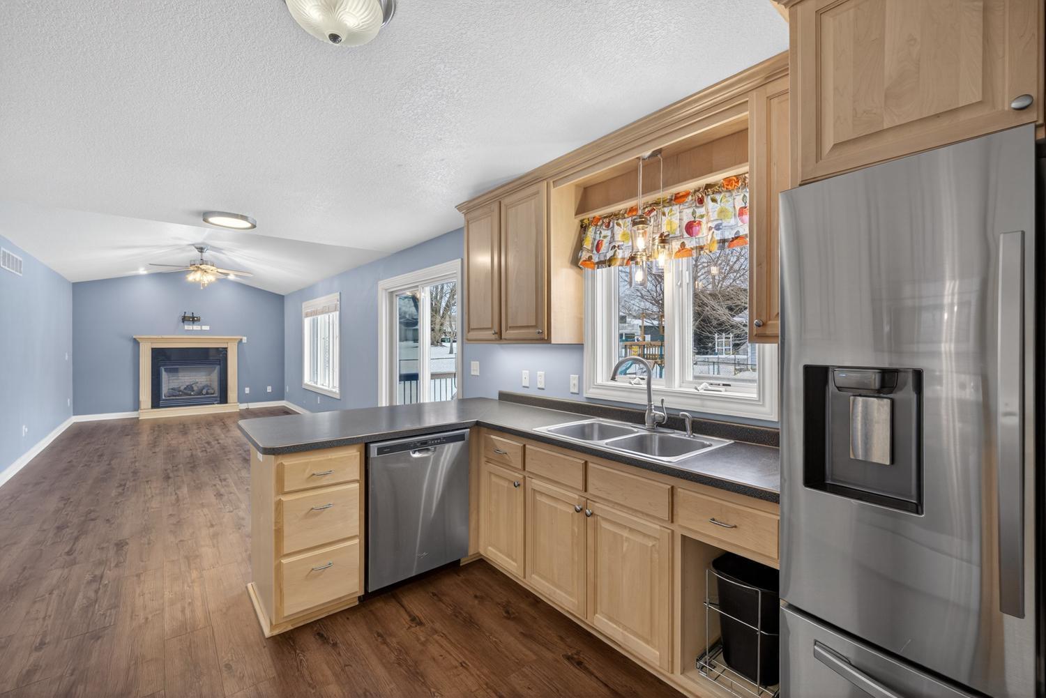 420 5th Street Northeast Plainview, MN 55964 - Photo 15 of 54