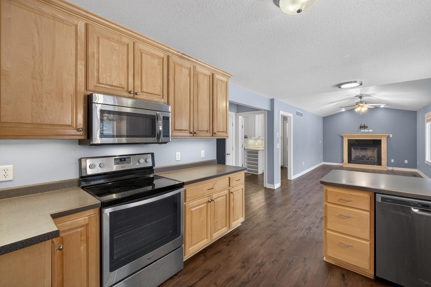 420 5th Street Northeast Plainview, MN 55964 - Photo 16 of 54