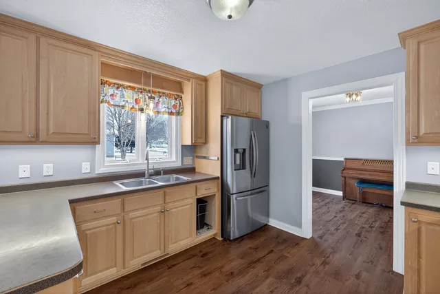 $369,900 | 420 5th Street Northeast, Plainview, MN 55964