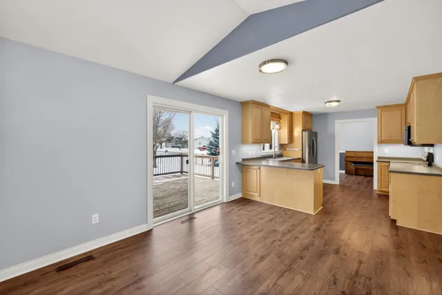 $369,900 | 420 5th Street Northeast, Plainview, MN 55964