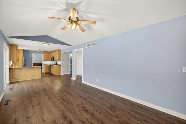 $369,900 | 420 5th Street Northeast, Plainview, MN 55964